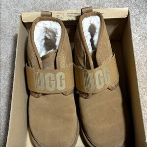 Ugg, boots. Kids, size 4 . In women’s it’s a size 6.